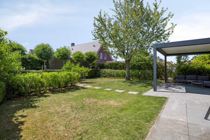 Foto 35 van Guldenroedestraat 1