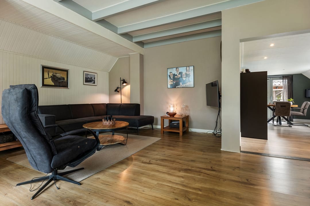 Foto 8 van Burgemeester Venemastraat 13