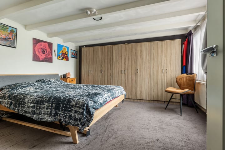 Foto 15 van Burgemeester Venemastraat 13