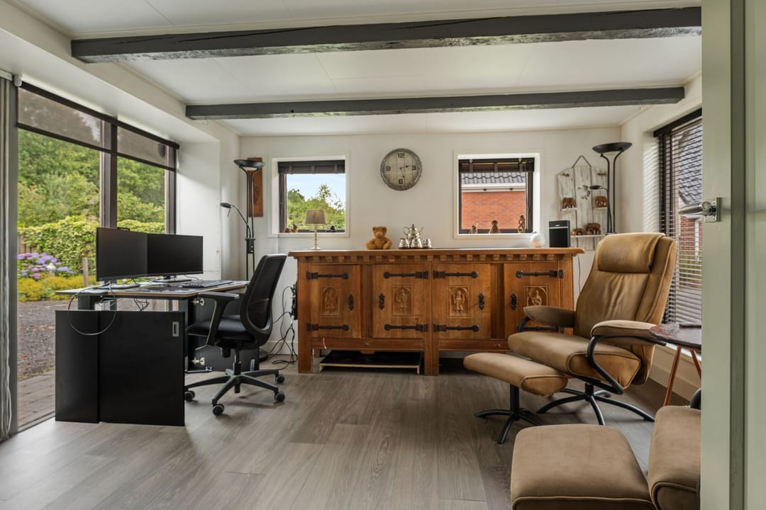 Foto 17 van Burgemeester Venemastraat 13