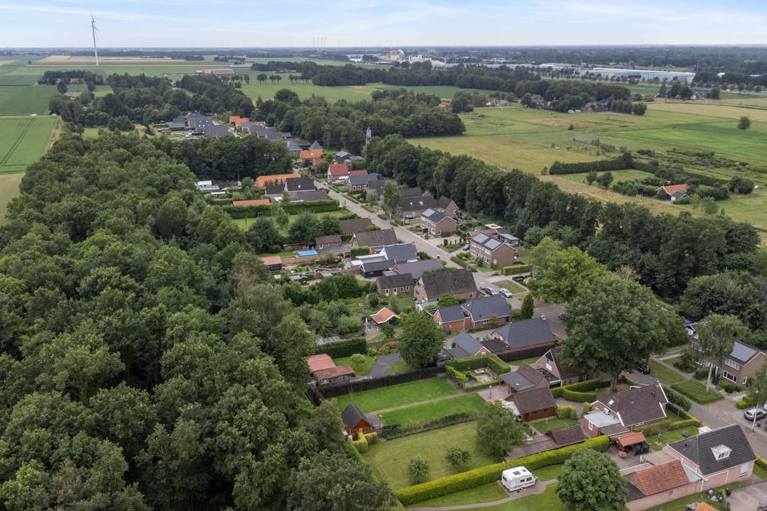 Foto 41 van Burgemeester Venemastraat 13