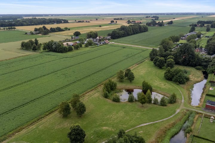 Foto 42 van Burgemeester Venemastraat 13