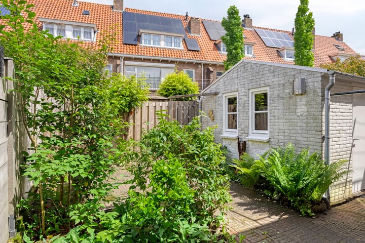 Foto 11 van Lisztstraat 12