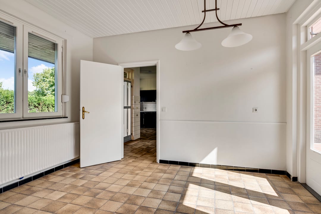 Photo 17 of Leveroyseweg 25