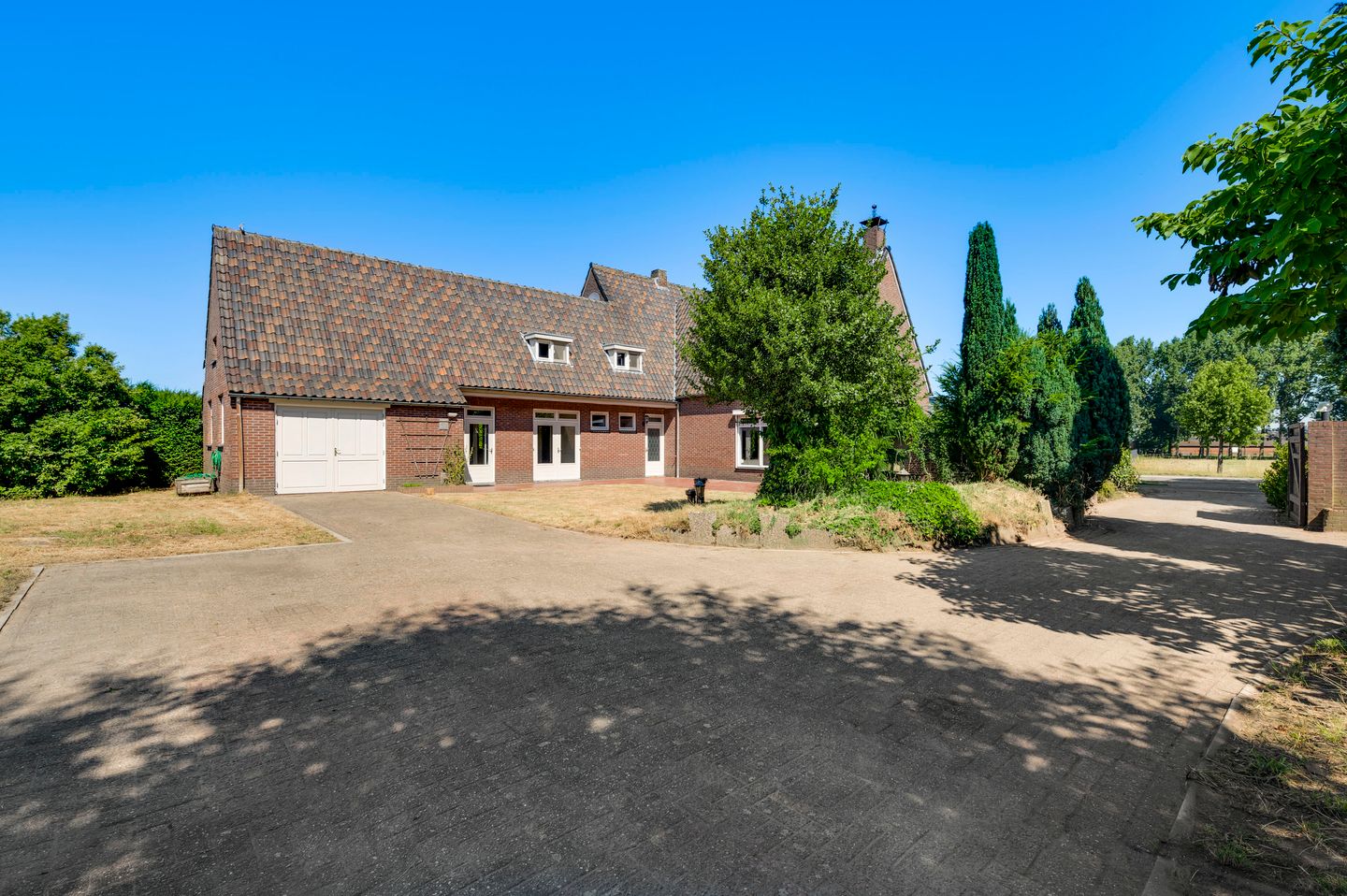 Photo 49 of Leveroyseweg 25