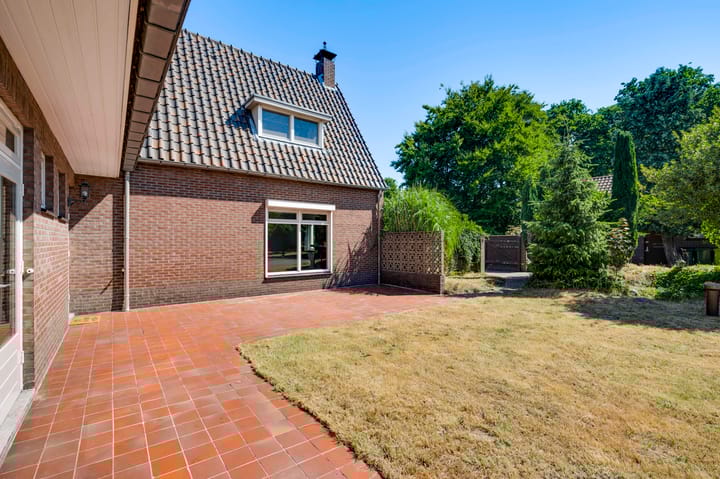 Foto 51 van Leveroyseweg 25