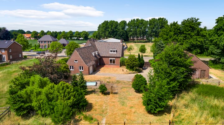 Foto 58 van Leveroyseweg 25