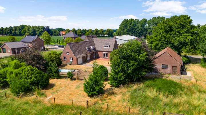 Foto 59 van Leveroyseweg 25