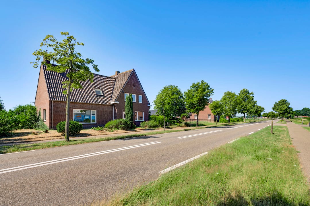 Photo 62 of Leveroyseweg 25