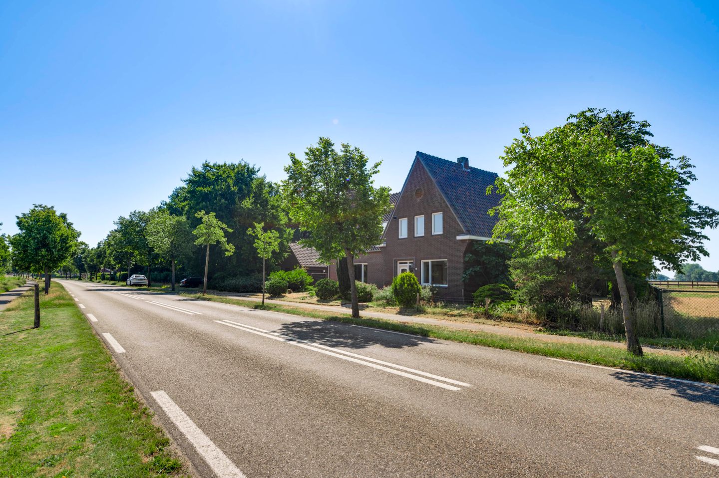 Photo 65 of Leveroyseweg 25