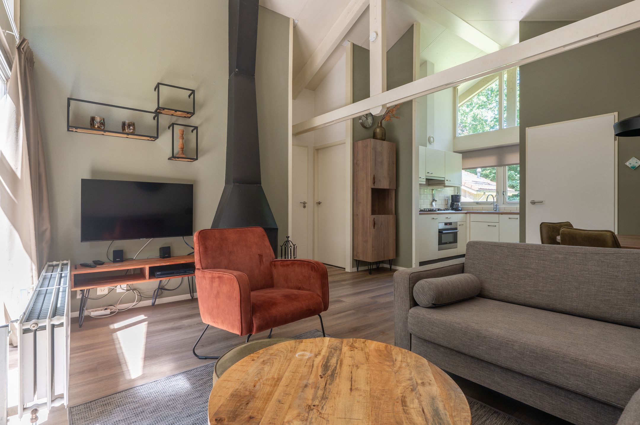 2-bedroom freehold villa in Braamt — photo 5 of 5