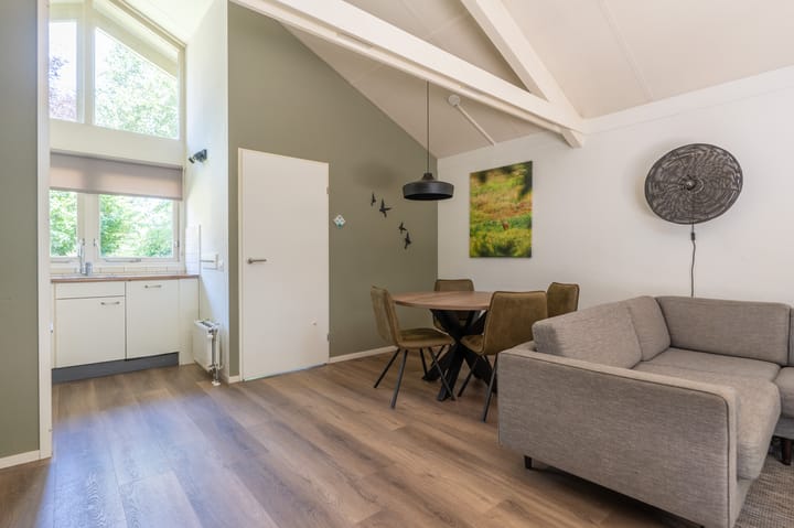 Foto 6 van Landweerswal 2-098