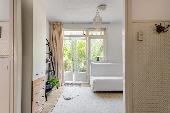 Photo 4 of Van Vlooswijkstraat 4-A