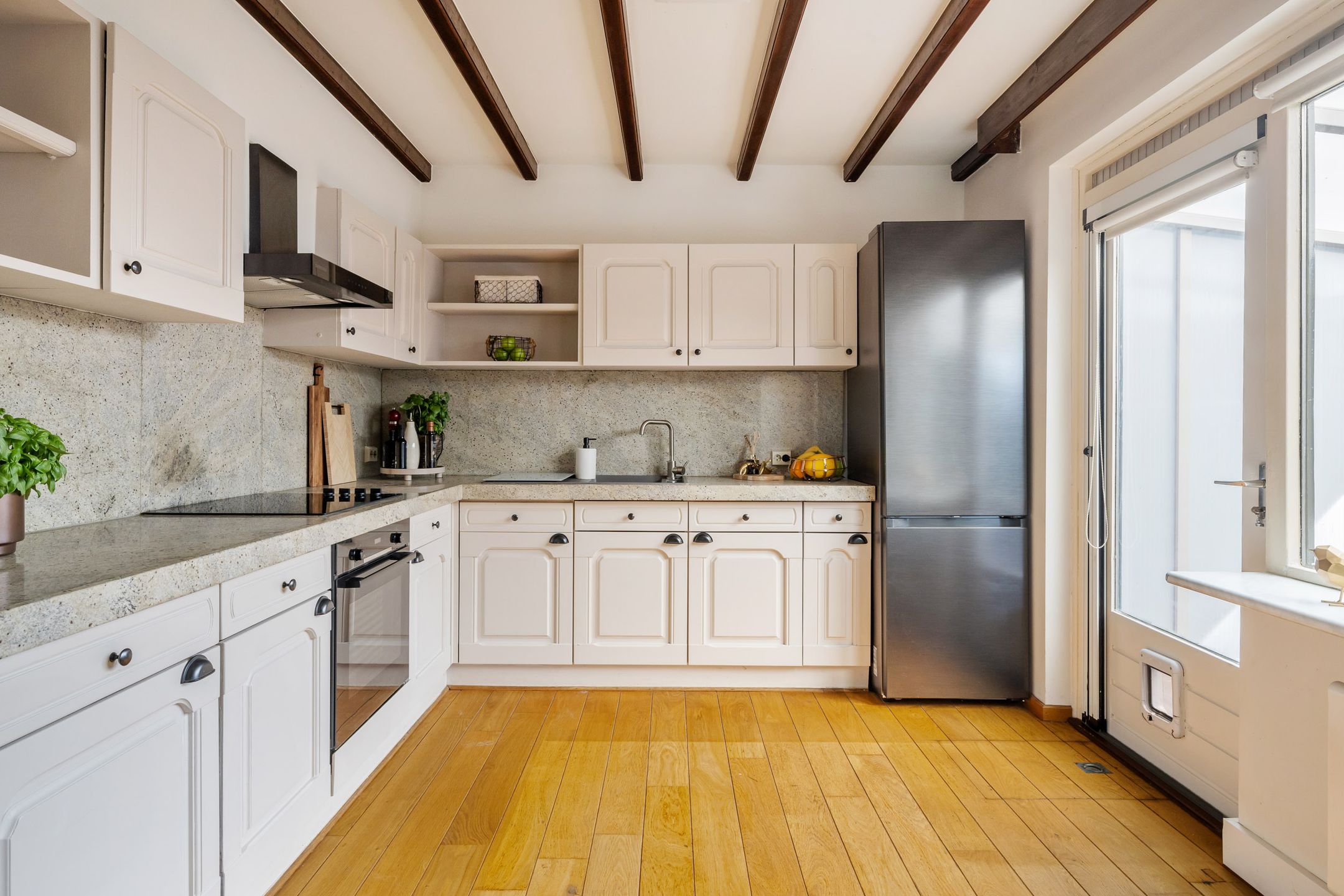 Foto 12 van Carolinenstraat 12