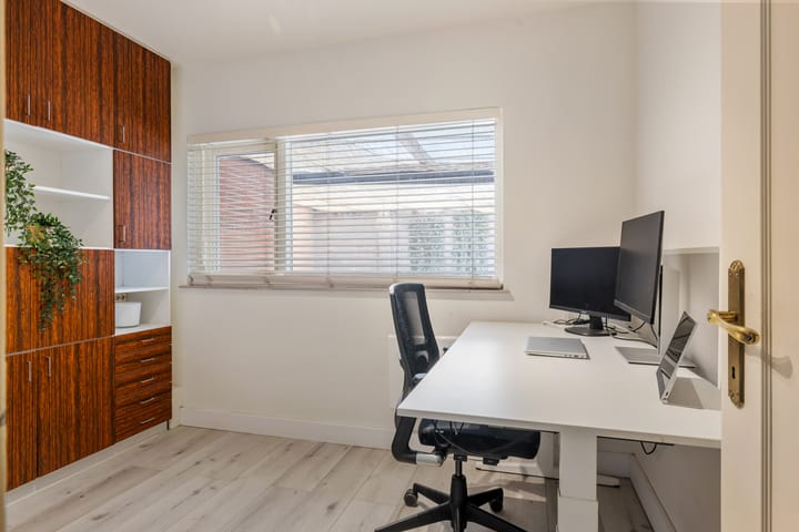 Foto 16 van Carolinenstraat 12