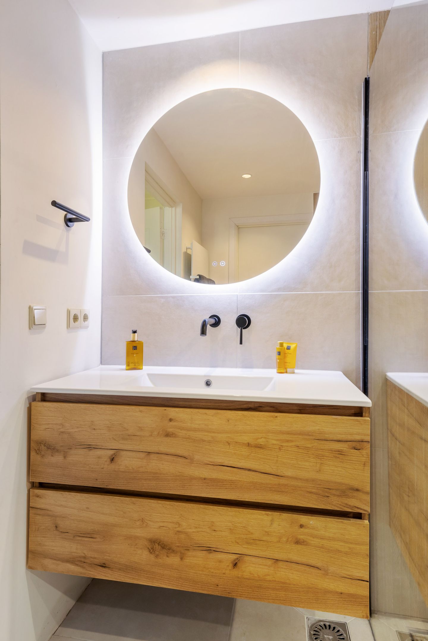 Foto 55 van Carolinenstraat 12