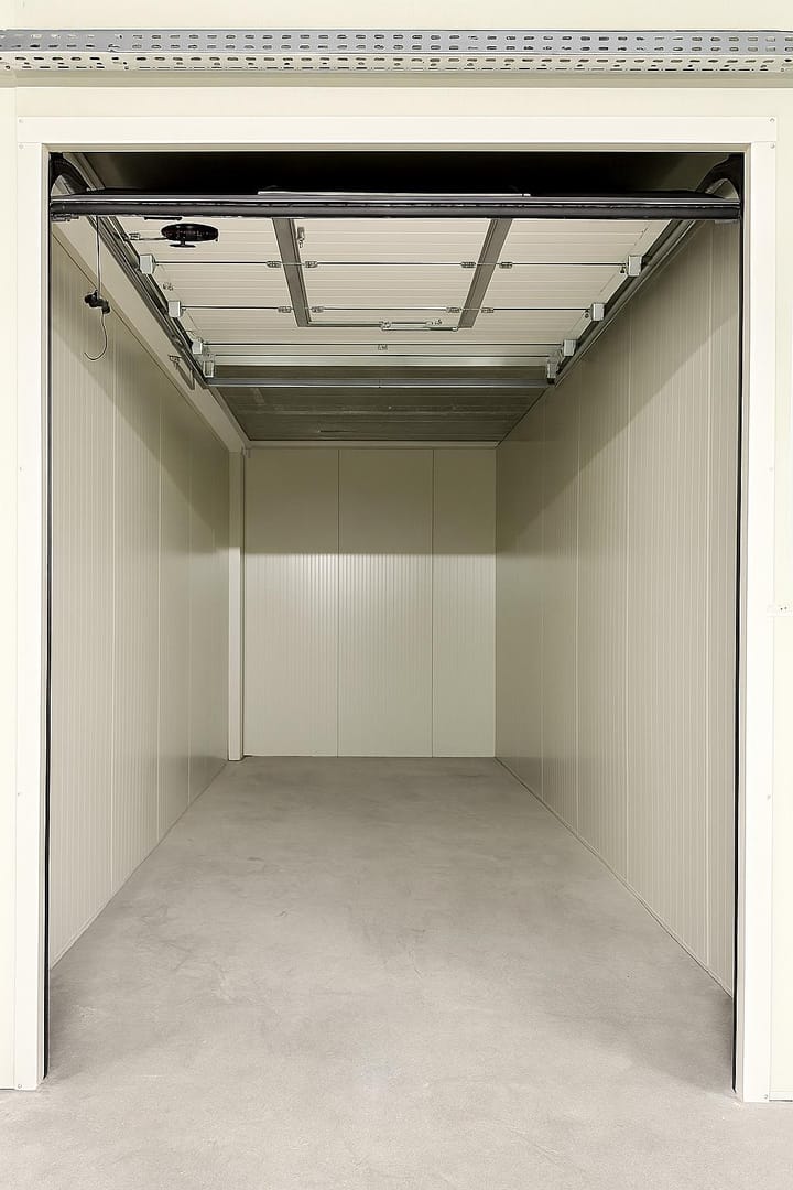 Foto 2 van Steur 370