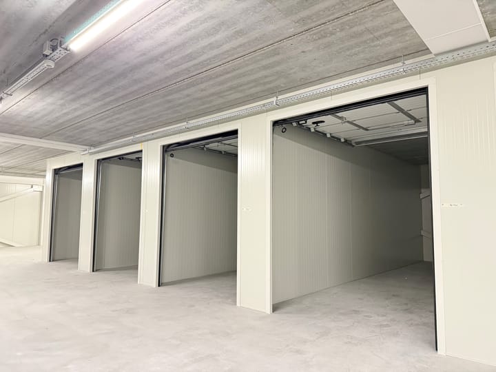 Foto 3 van Steur 370