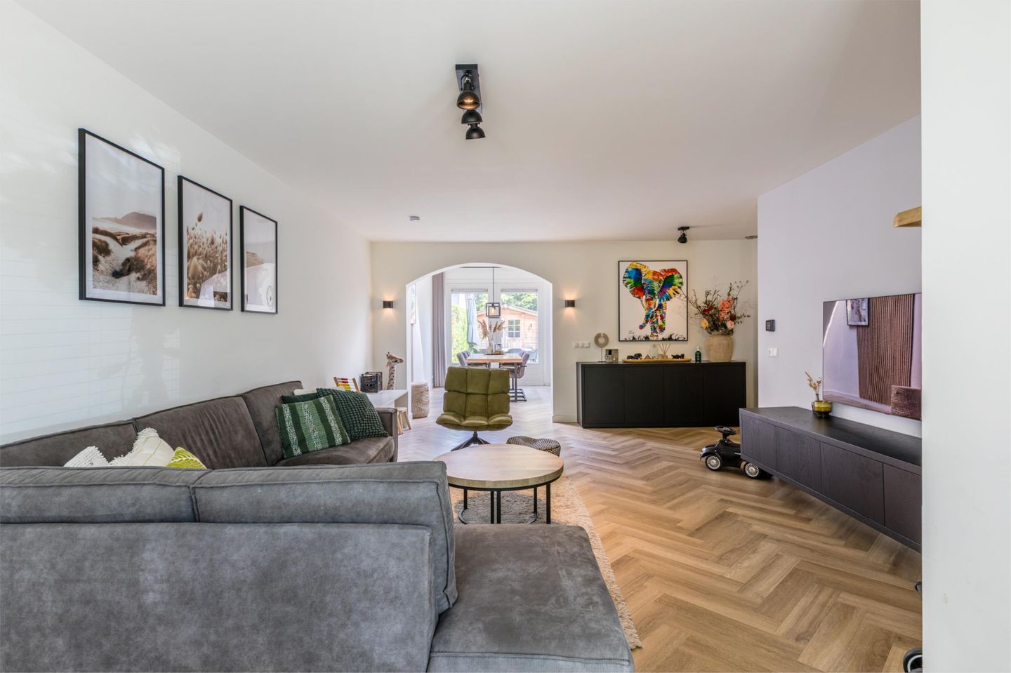 Photo 10 of Boterbloem 27