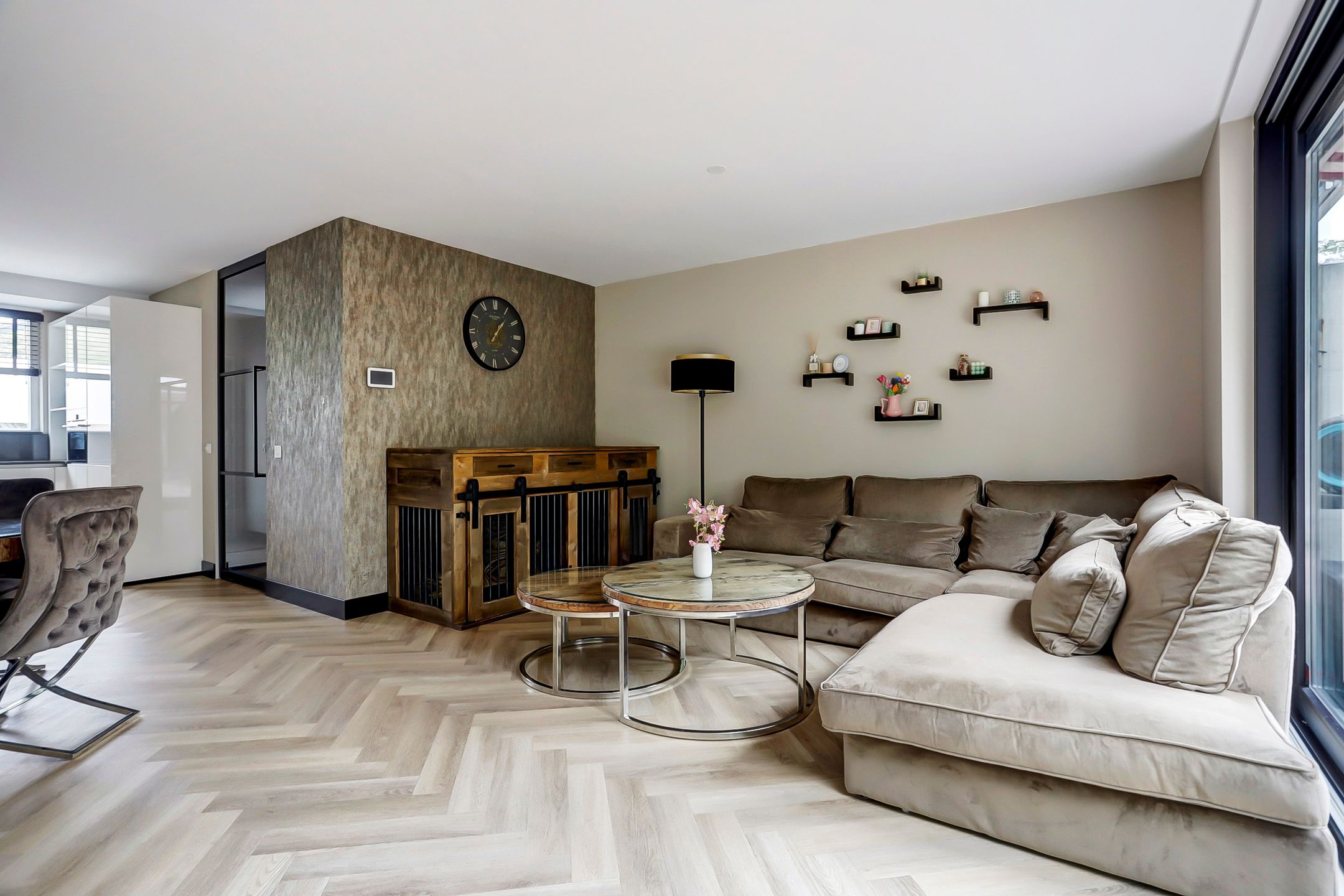 Photo 6 of Weegbree 37