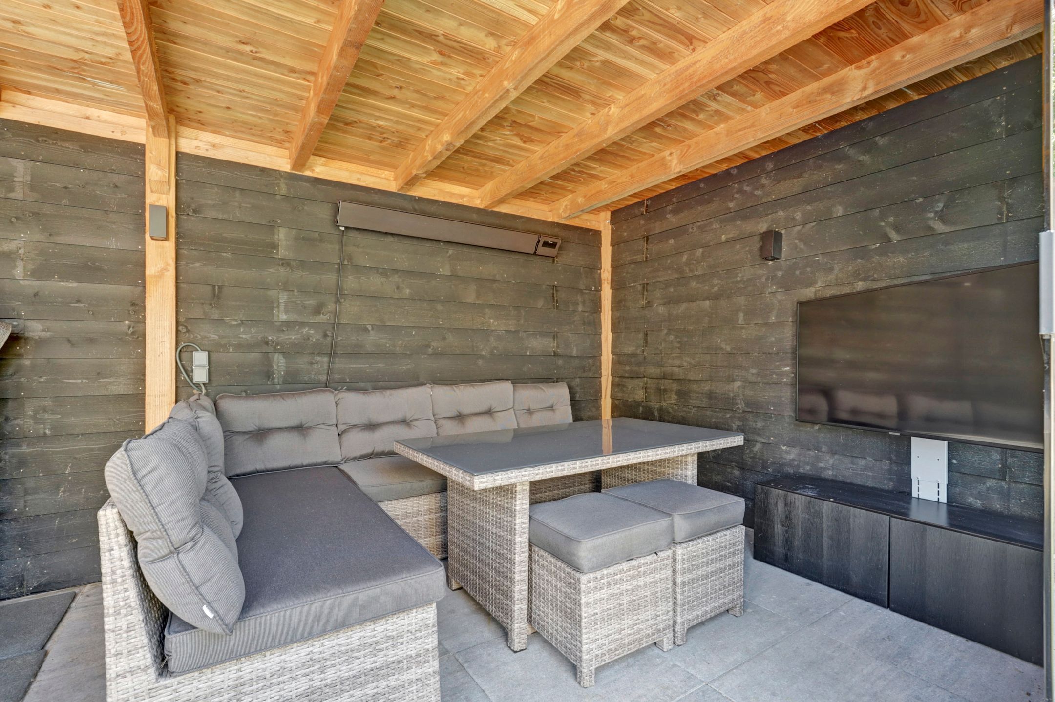 Photo 24 of Weegbree 37