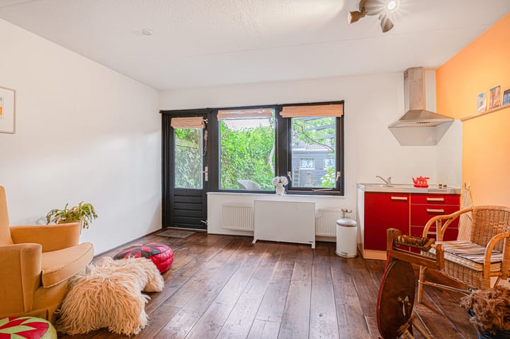 Photo 9 of Van Goghstraat 10