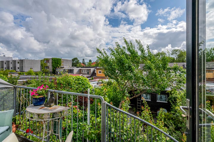 Photo 20 of Van Goghstraat 10