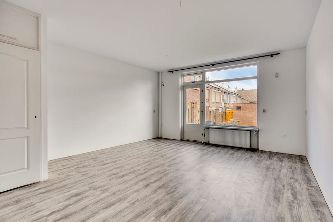 Photo 7 of Oranjestraat 1