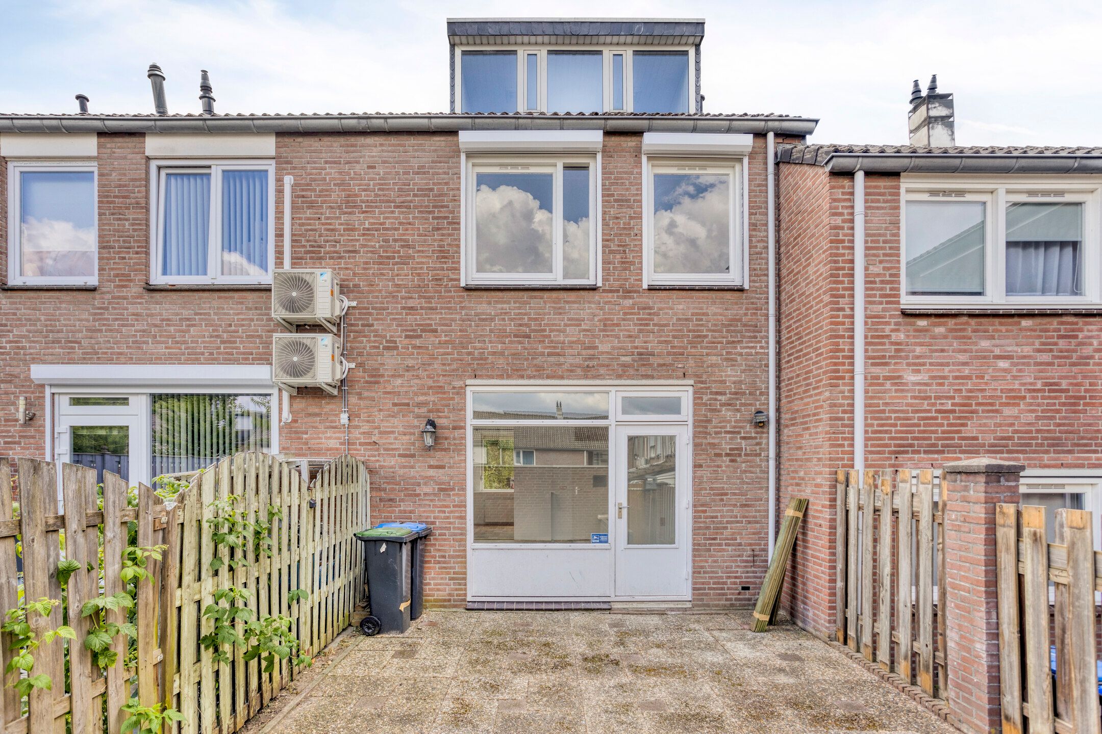 Photo 24 of Oranjestraat 1