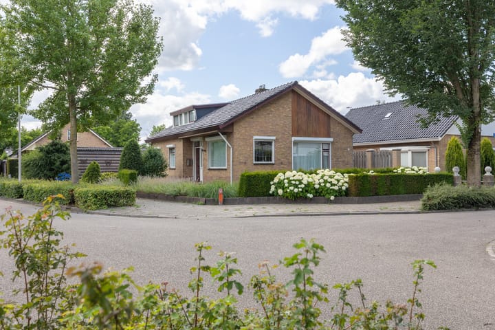 Foto 1 van Bachstraat 5