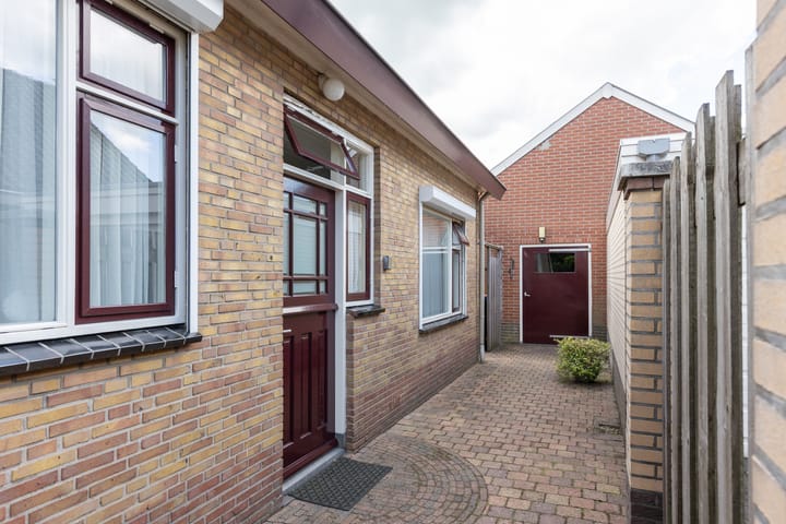 Foto 30 van Bachstraat 5