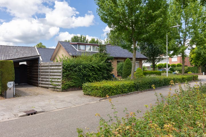 Foto 39 van Bachstraat 5