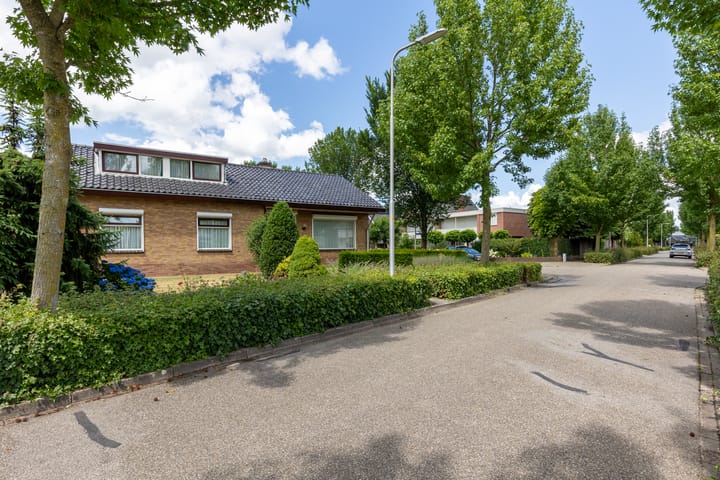 Foto 40 van Bachstraat 5