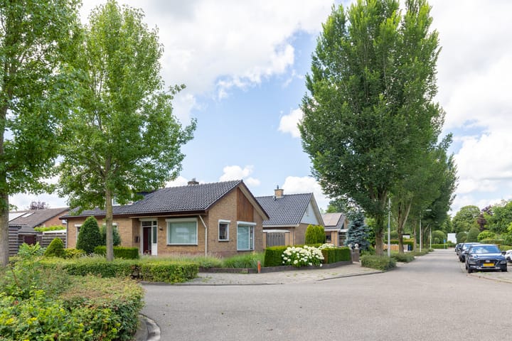 Foto 41 van Bachstraat 5