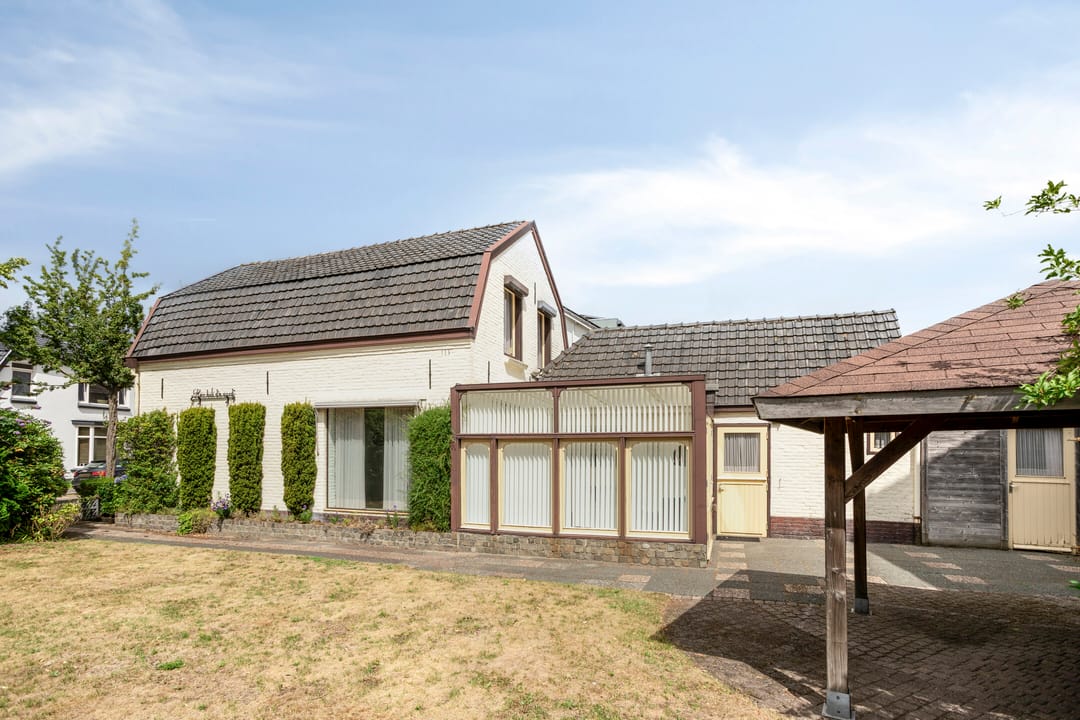 Photo 2 of Hazestraat 57