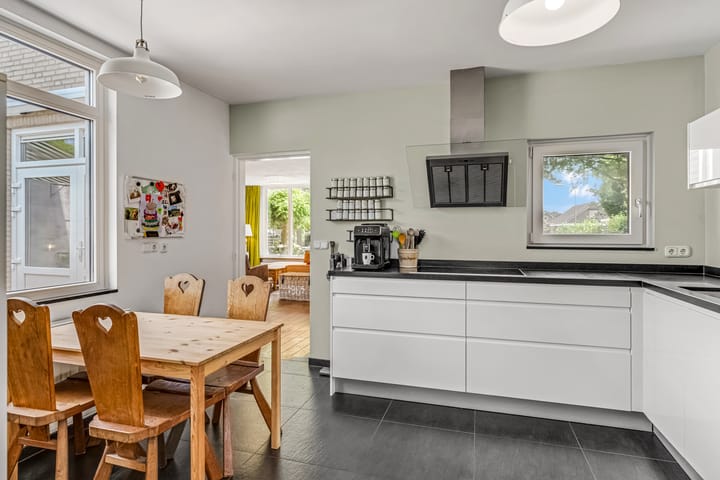 Foto 16 van Burgemeester van Lyndenpark 35