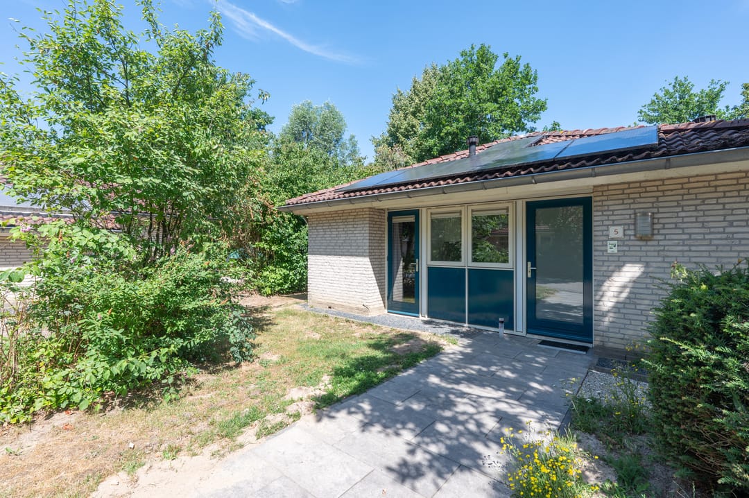 Foto 2 van Landweerswal 2-005