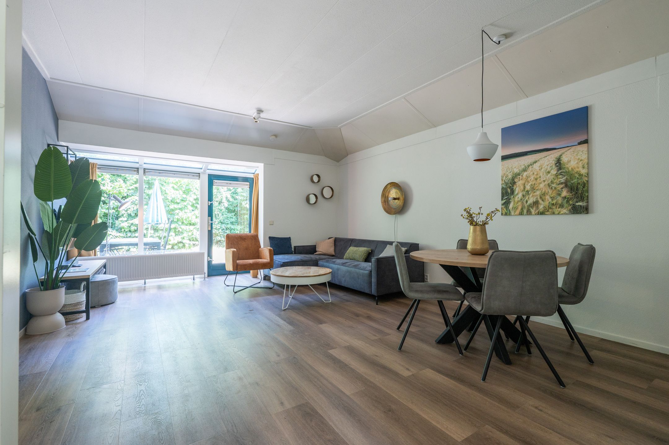2-bedroom freehold villa in Braamt — photo 3 of 5