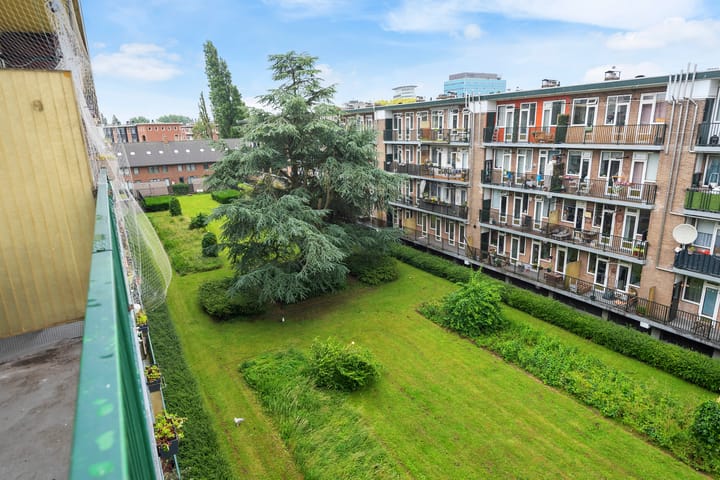 Photo 3 of Lucellestraat 27-3