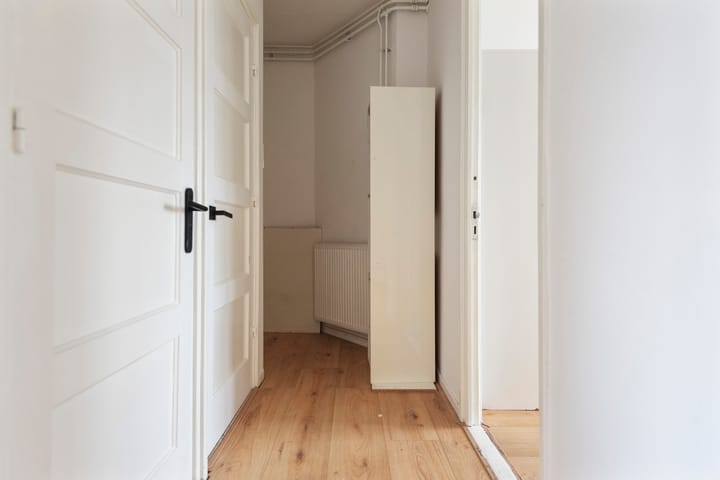 Photo 7 of Lucellestraat 27-3