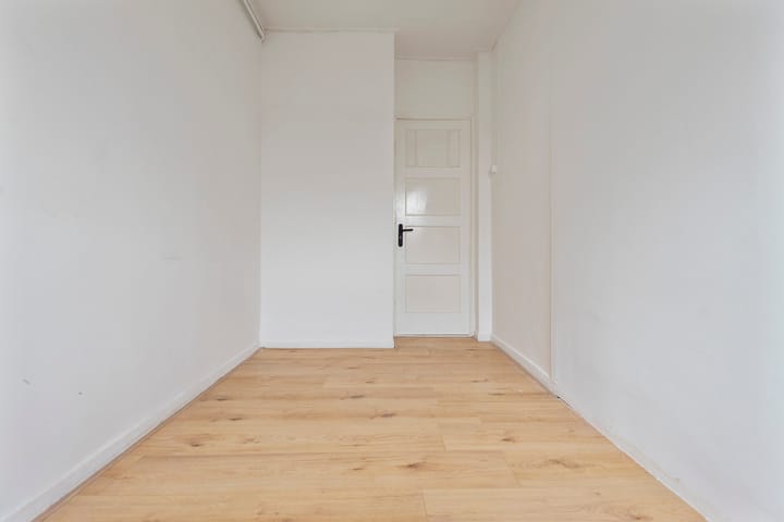 Photo 17 of Lucellestraat 27-3