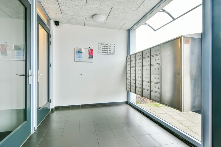 Photo 8 of Vesting 10