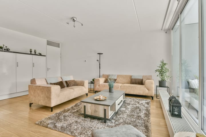 Photo 29 of Vesting 10