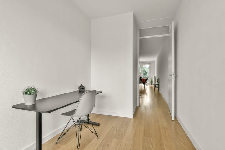 Photo 36 of Vesting 10