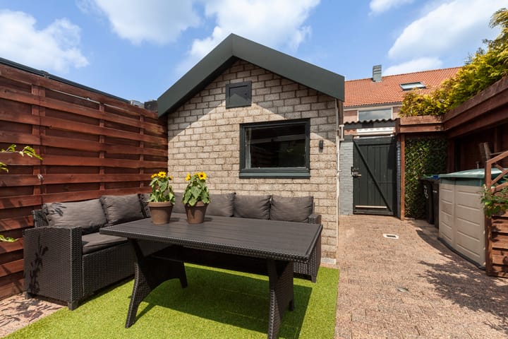 Photo 36 of Cornelis Smitstraat 46