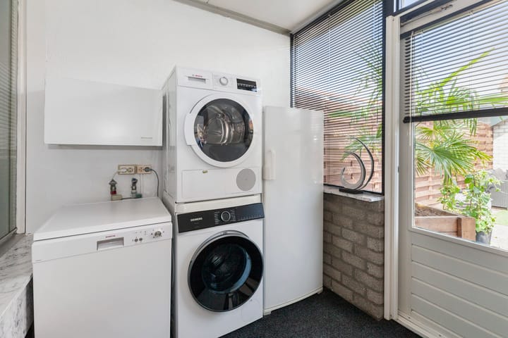 Photo 19 of Cornelis Smitstraat 46