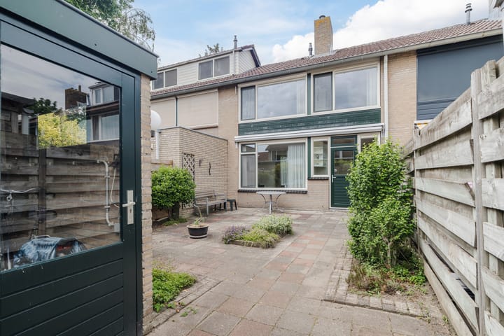 Photo 2 of Troelstrastraat 3