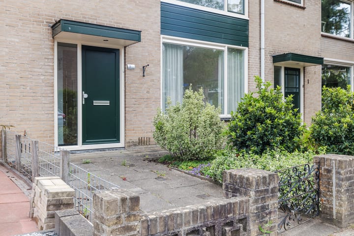 Photo 4 of Troelstrastraat 3