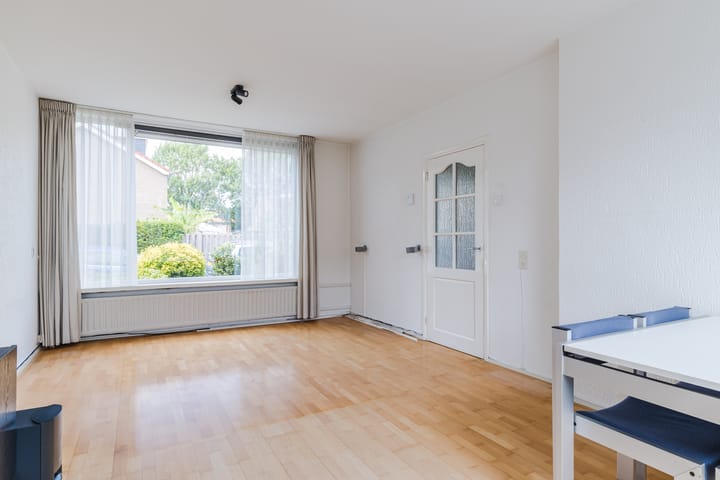 Photo 9 of Troelstrastraat 3