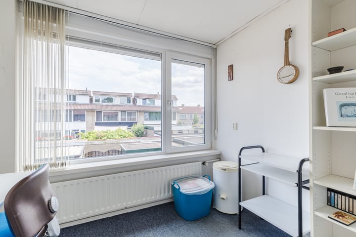 Photo 18 of Troelstrastraat 3